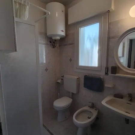 Contemporary Flat Near The Of * Μπιμπιόνε