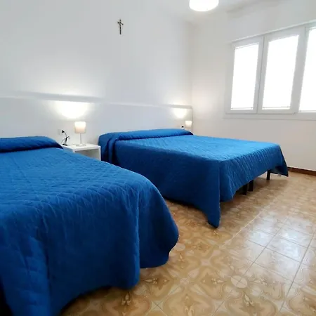 아파트 Contemporary Flat Near The Of 비비오네